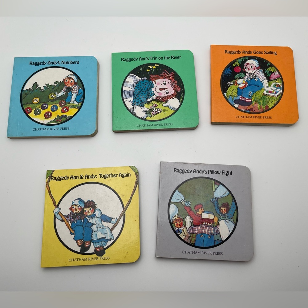 LITTLE TREASURY RAGGEDY ANN & ANDY Vintage 1984 Mini Set 5 Books Made In Japan
